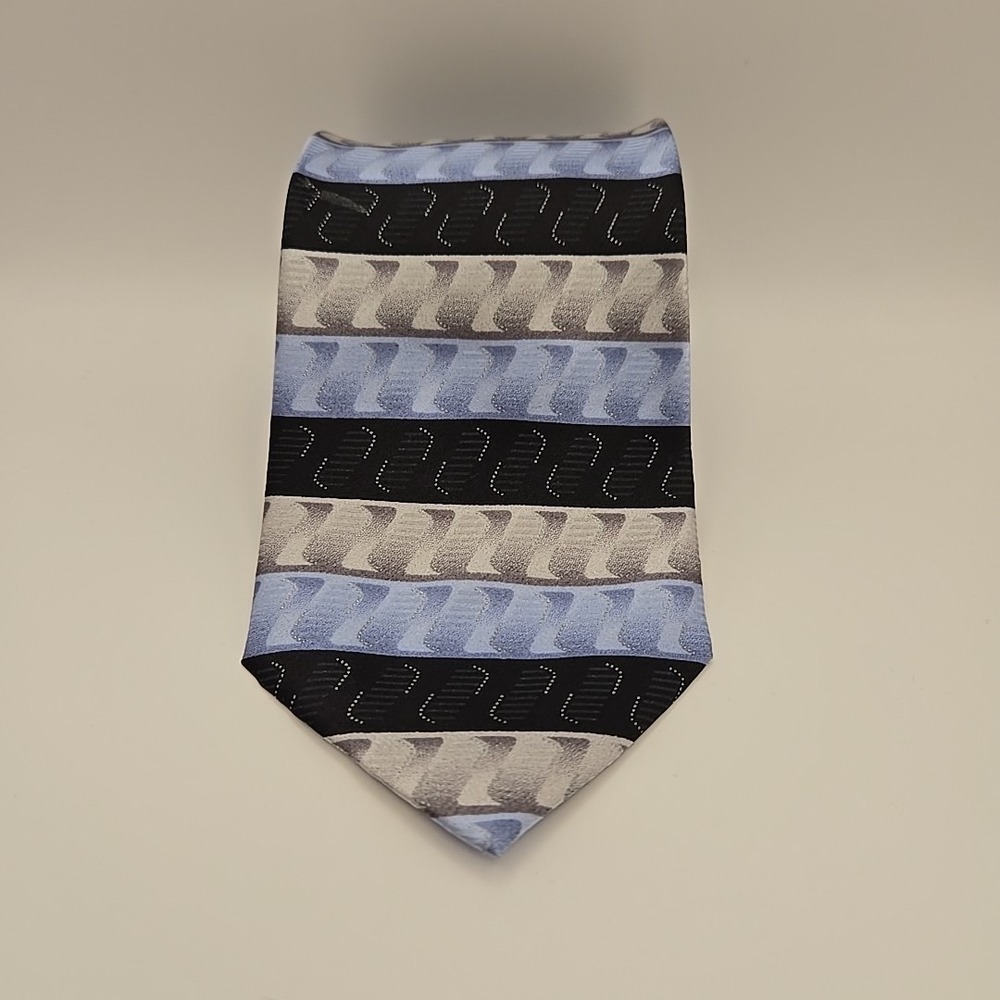 Croft & Barrow‎ Men's Silk Tie 60" Blues And Grays Geometric Striped Pattern